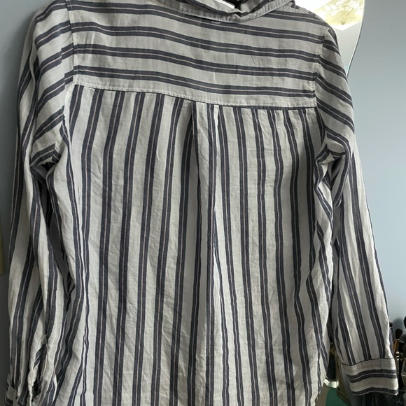 Striped Collard Shirt - Picture 2 of 4